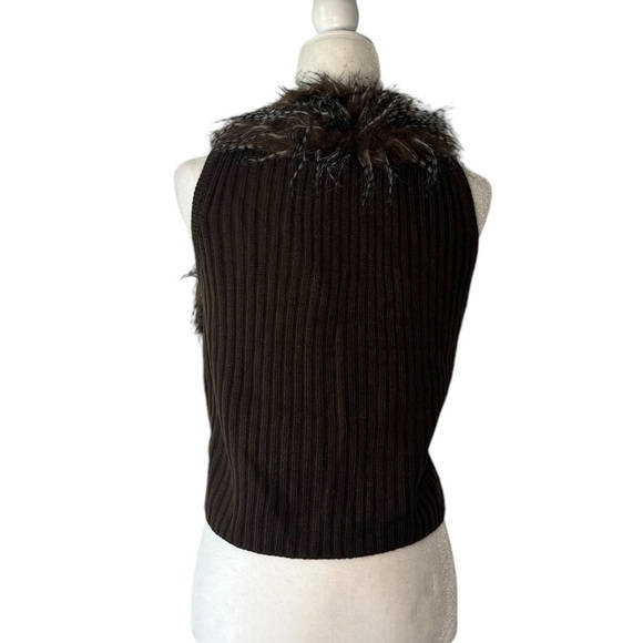Vintage Faux Fur Vest - Picture 2 of 5